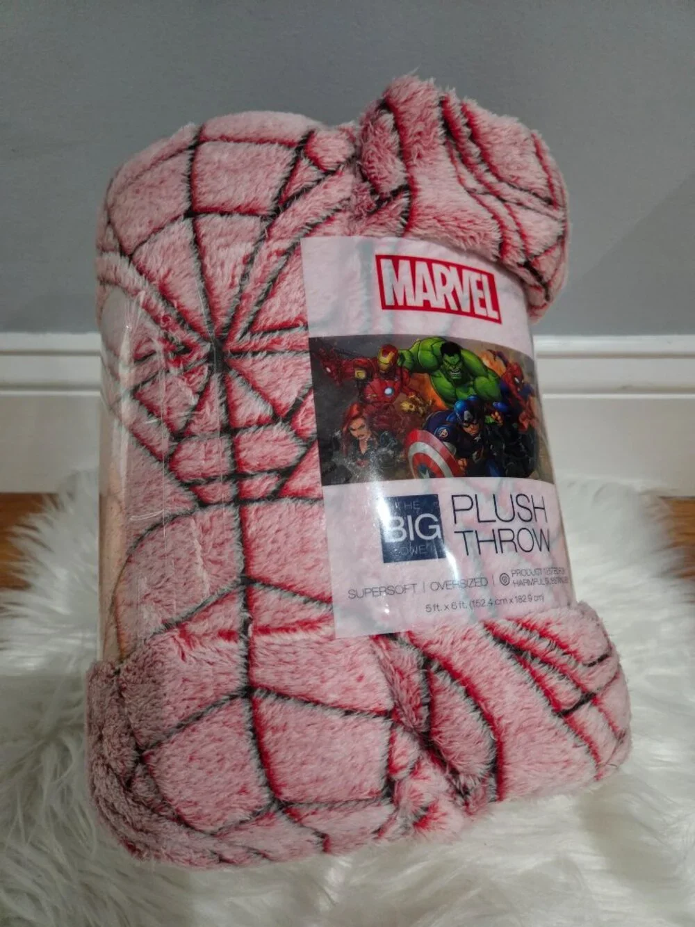Marvel Spiderman Plush Throw Blanket